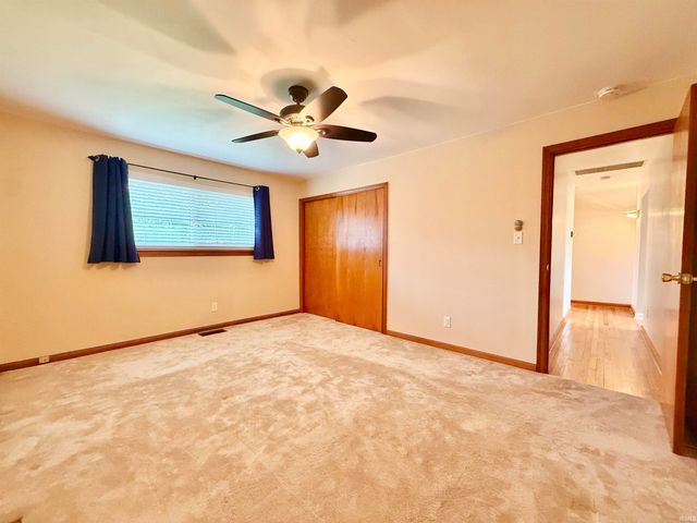 3100 Lake Drive, Evansville, IN 47711