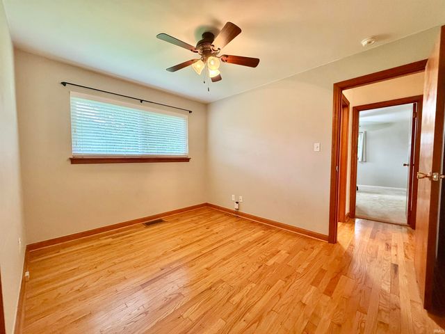3100 Lake Drive, Evansville, IN 47711