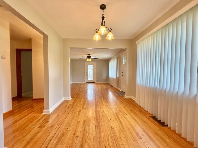 3100 Lake Drive, Evansville, IN 47711