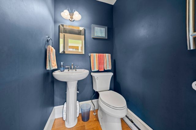 67 Summit Ave, Quincy, MA 02170