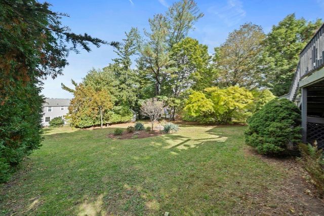67 Summit Ave, Quincy, MA 02170