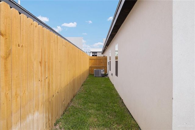 4217 Heron Avenue 21, Mcallen, TX 78504