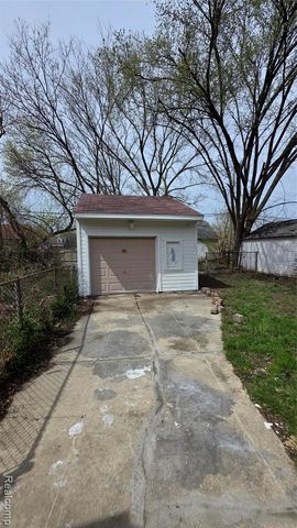 9759 Manistique Street, Detroit, MI 48224