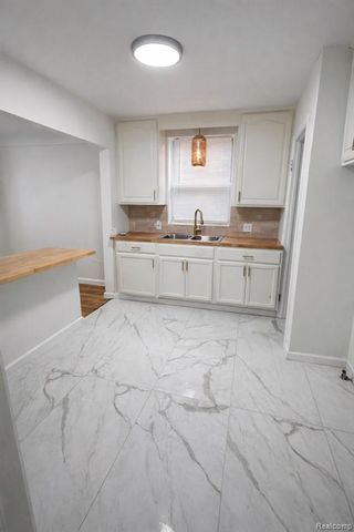 9759 Manistique Street, Detroit, MI 48224