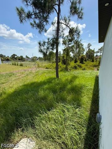 932 Dempsey ST, Lehigh Acres, FL 33974