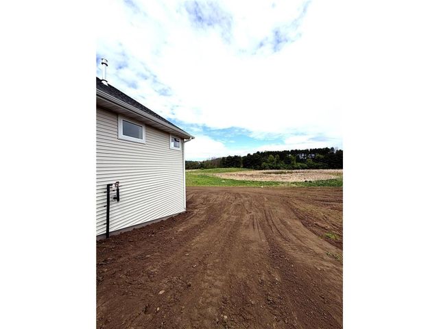 1575 Applegate Road, New Richmond, WI 54017