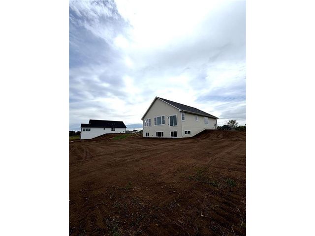 1575 Applegate Road, New Richmond, WI 54017