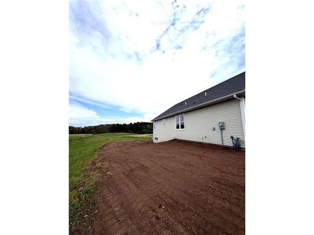 1575 Applegate Road, New Richmond, WI 54017