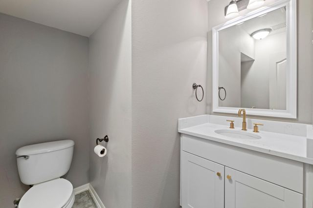 6 Muirfield Greens CV, Lakeway, TX 78738