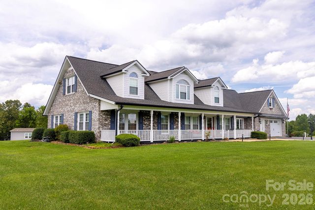 727 Jenkins Valley Road, Alexander, NC 28701