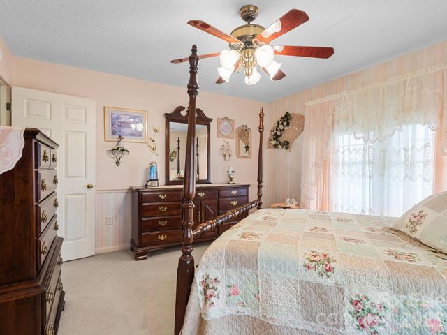 727 Jenkins Valley Road, Alexander, NC 28701