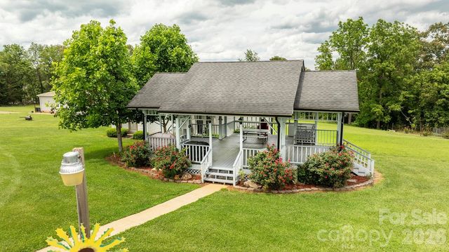 727 Jenkins Valley Road, Alexander, NC 28701