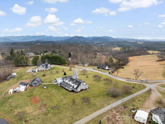 727 Jenkins Valley Road, Alexander, NC 28701