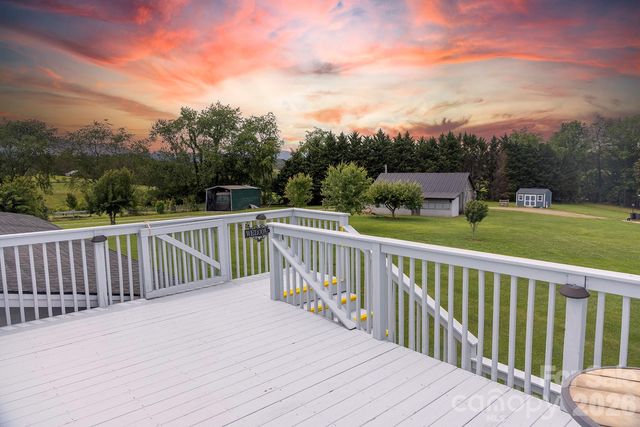 727 Jenkins Valley Road, Alexander, NC 28701