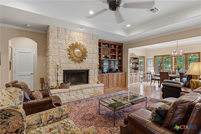 2065 Terminal Loop Road, Mcqueeney, TX 78123