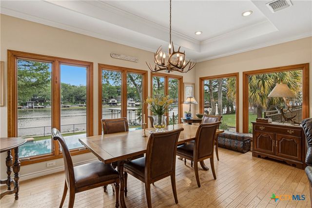 2065 Terminal Loop Road, Mcqueeney, TX 78123