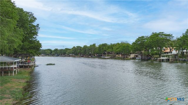 2065 Terminal Loop Road, Mcqueeney, TX 78123