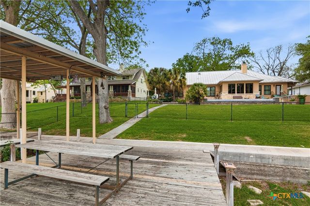 2065 Terminal Loop Road, Mcqueeney, TX 78123