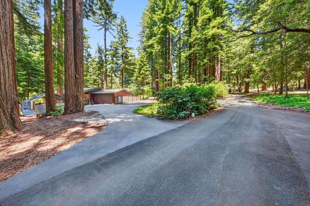 252 Nichols Drive, Santa Cruz, CA 95060