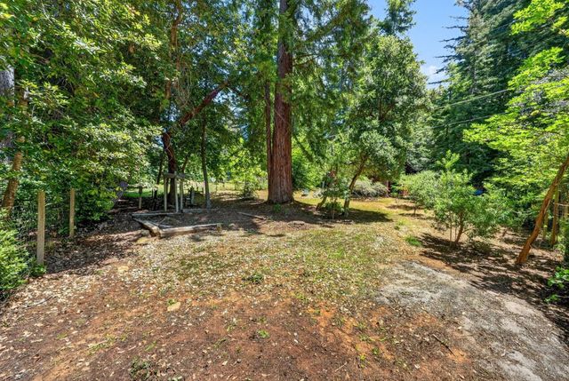 252 Nichols Drive, Santa Cruz, CA 95060