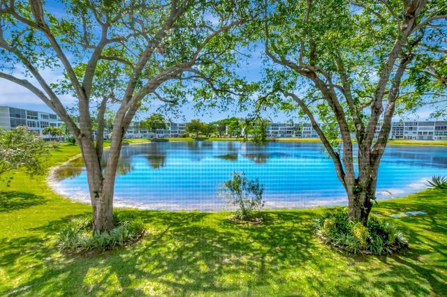 2051 Cambridge C, Deerfield Beach, FL 33442