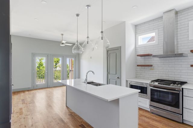 1827 3rd Ave, N, Nashville, TN 37208