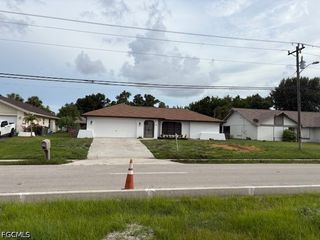 1804 Viscaya PKWY, Cape Coral, FL 33990