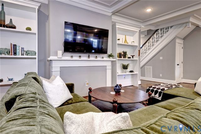 105 Yancey St, Richmond, VA 23222