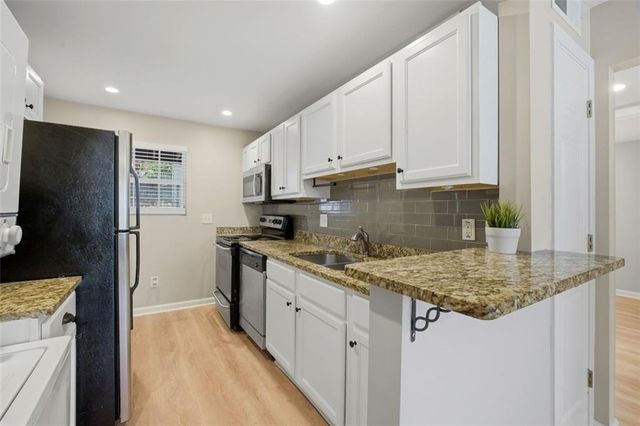 210 Sampson Street NE 5, Atlanta, GA 30312