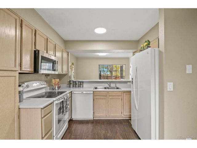 10400 W Fair Ave B, Littleton, CO 80127