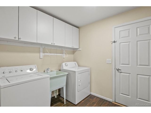10400 W Fair Ave B, Littleton, CO 80127
