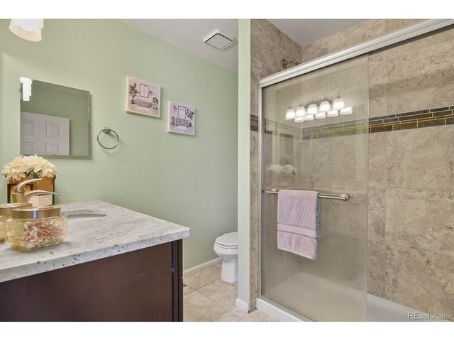 10400 W Fair Ave B, Littleton, CO 80127