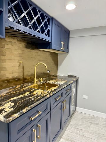 8633 S Hermitage Avenue, Chicago, IL 60620
