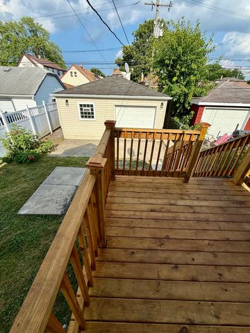 8633 S Hermitage Avenue, Chicago, IL 60620