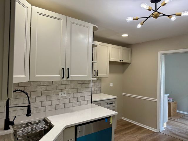 8633 S Hermitage Avenue, Chicago, IL 60620