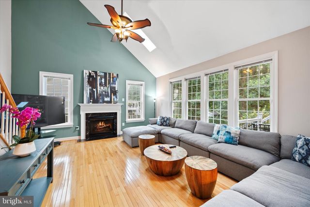 5386 ABERNATHY CT, Fairfax, VA 22032