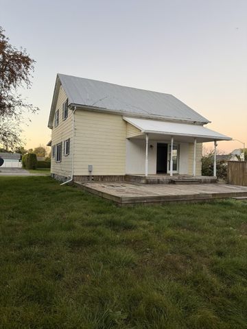 39 Champlain Street, Rouses Point, NY 12979