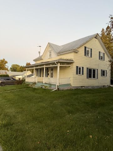 39 Champlain Street, Rouses Point, NY 12979