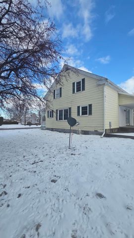 39 Champlain Street, Rouses Point, NY 12979