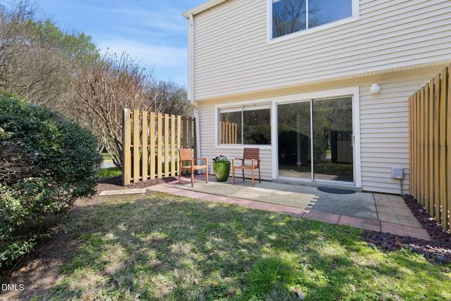 220 Elizabeth Street Apt B10, Chapel Hill, NC 27514