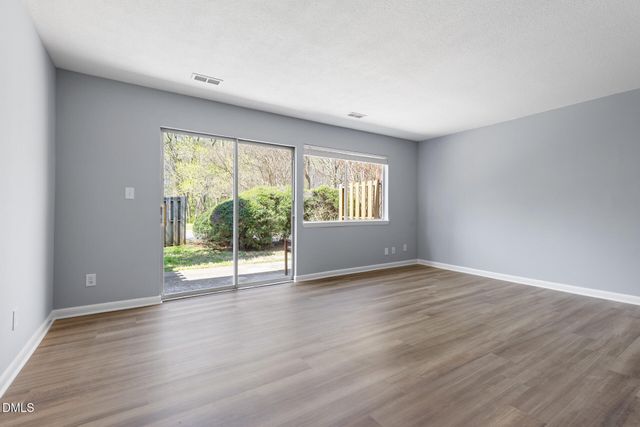 220 Elizabeth Street Apt B10, Chapel Hill, NC 27514