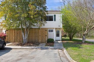 220 Elizabeth Street Apt B10, Chapel Hill, NC 27514