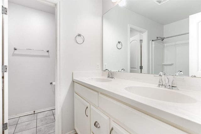 10501 NW 33rd Street, Yukon, OK 73099