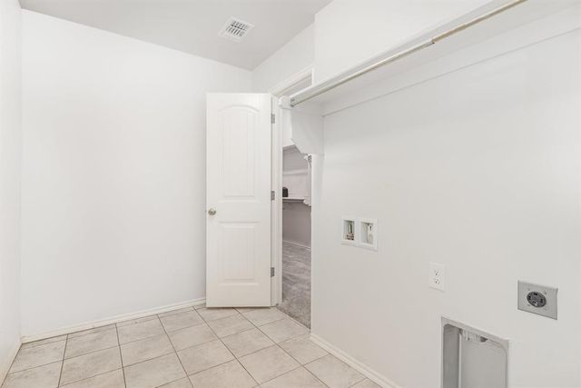 10501 NW 33rd Street, Yukon, OK 73099