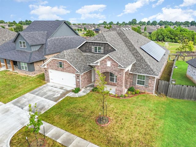 10501 NW 33rd Street, Yukon, OK 73099