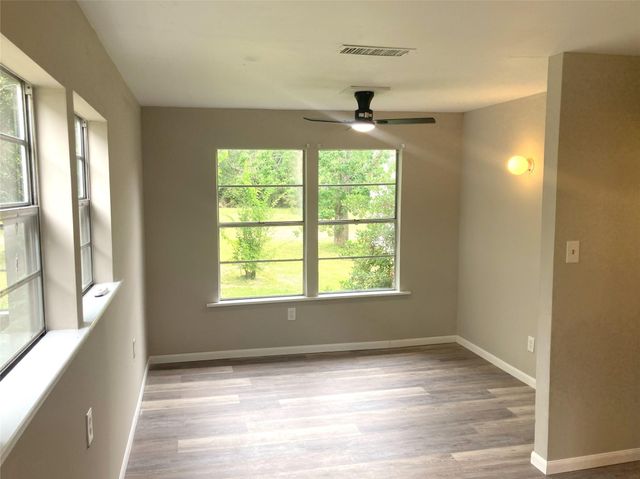 1005 Staples Avenue, Seabrook, TX 77586