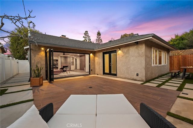 7424 W 85th Street, Los Angeles, CA 90045