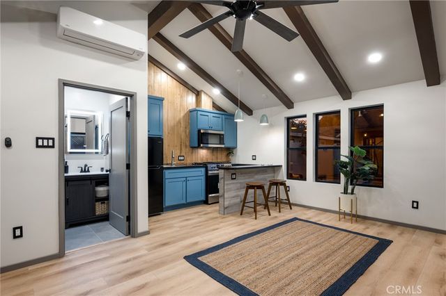 7424 W 85th Street, Los Angeles, CA 90045