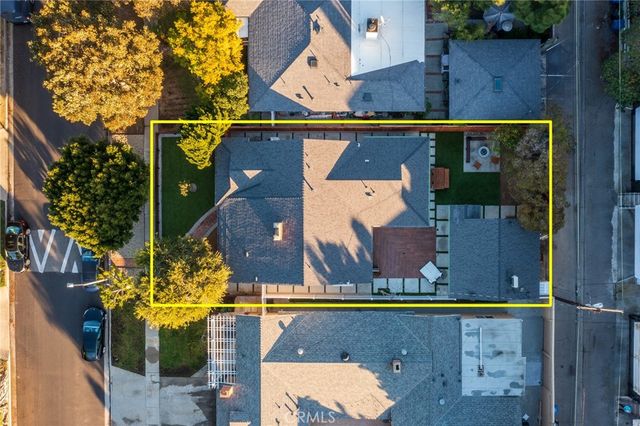 7424 W 85th Street, Los Angeles, CA 90045