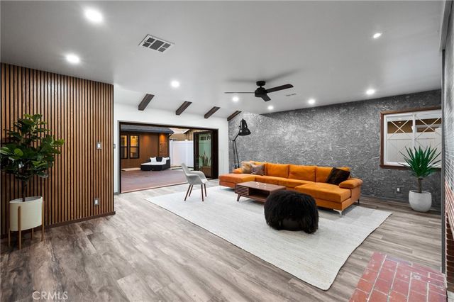 7424 W 85th Street, Los Angeles, CA 90045